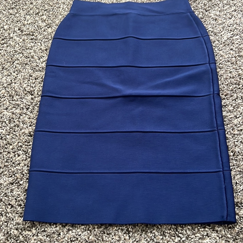 BCBG Bodycon skirt